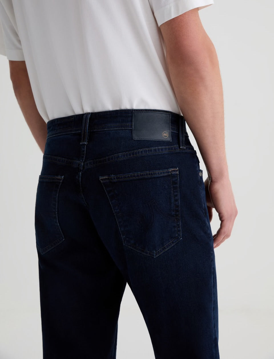 Everett  Slim Straight