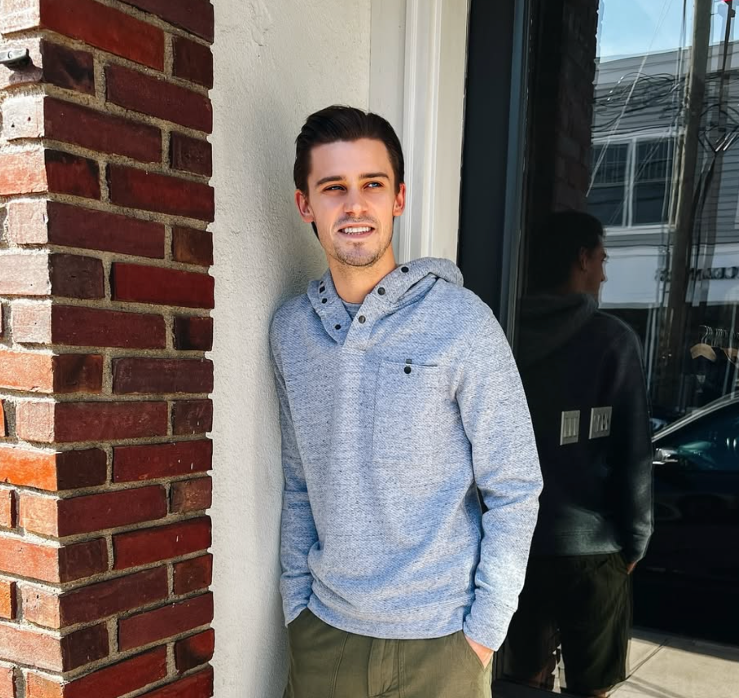 Pullovers & Sweaters