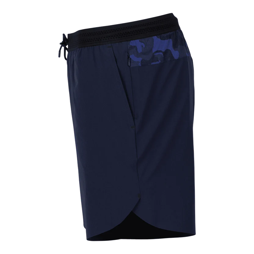 Running Wolf Short