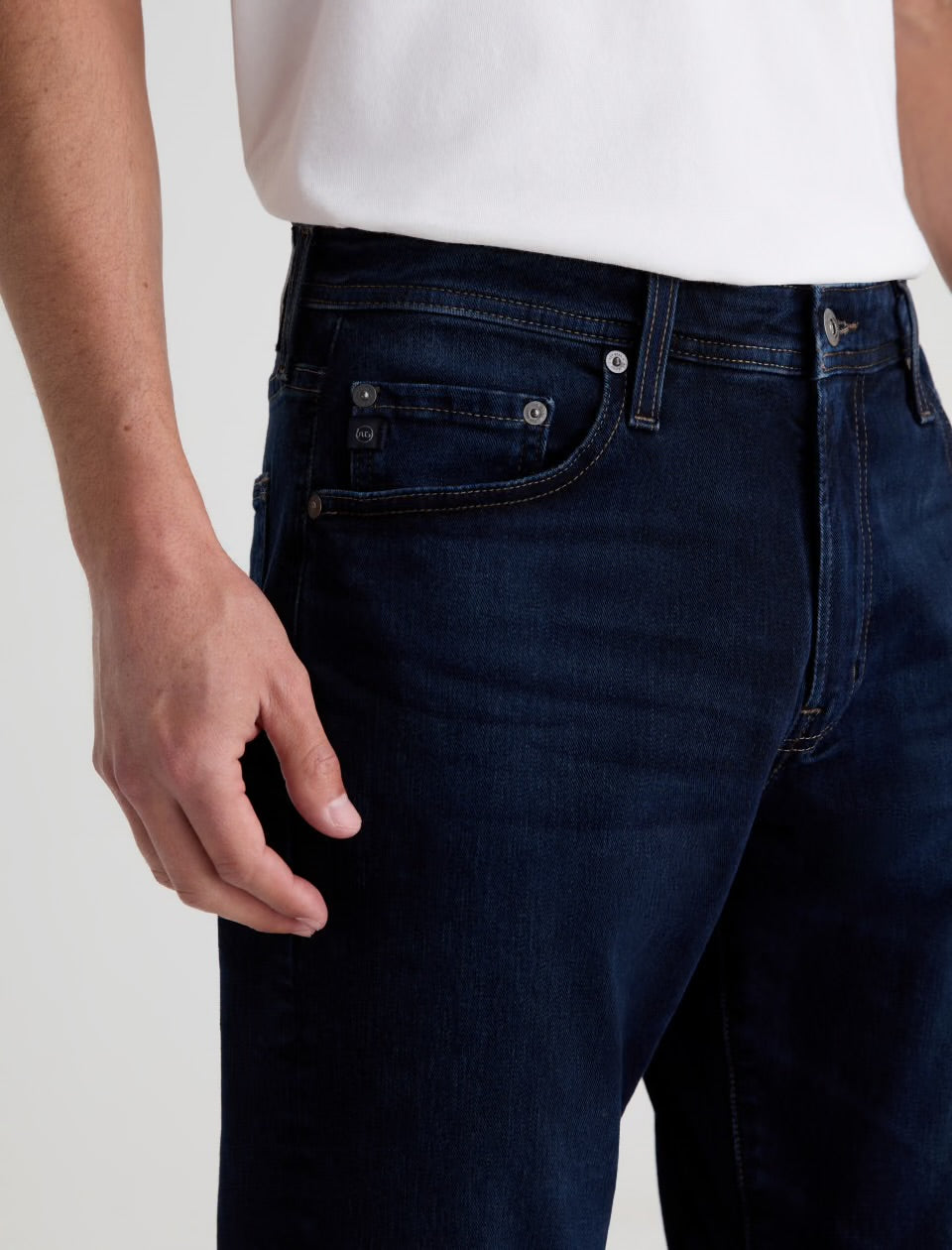 Everett  Slim Straight